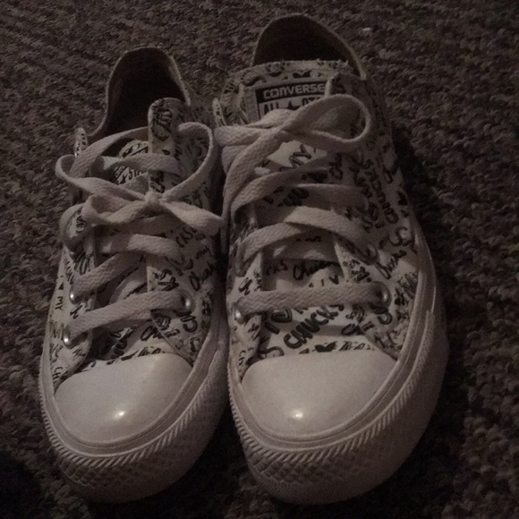 Converse - Picture 1 of 3
